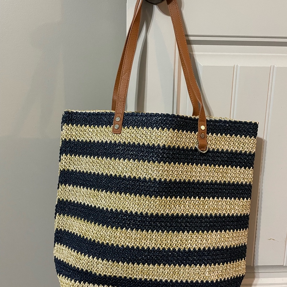 Thirty one Around the Town Tote - New - Unused